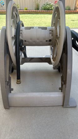 Suncast water hose reel