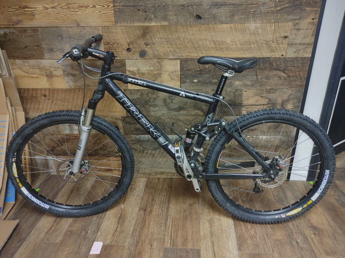 Trek Fuel 70 Full-Suspension MTB Mountain Bike 17.5" — Fresh Tune, After-Market Parts, Trail-Ready