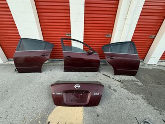 Nissan Altima Doors& Trunk 