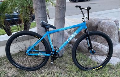 Throne The Goon 29" Bike FIXIE
