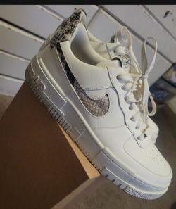 Women Air Force 1 Good Condition Size 9.5