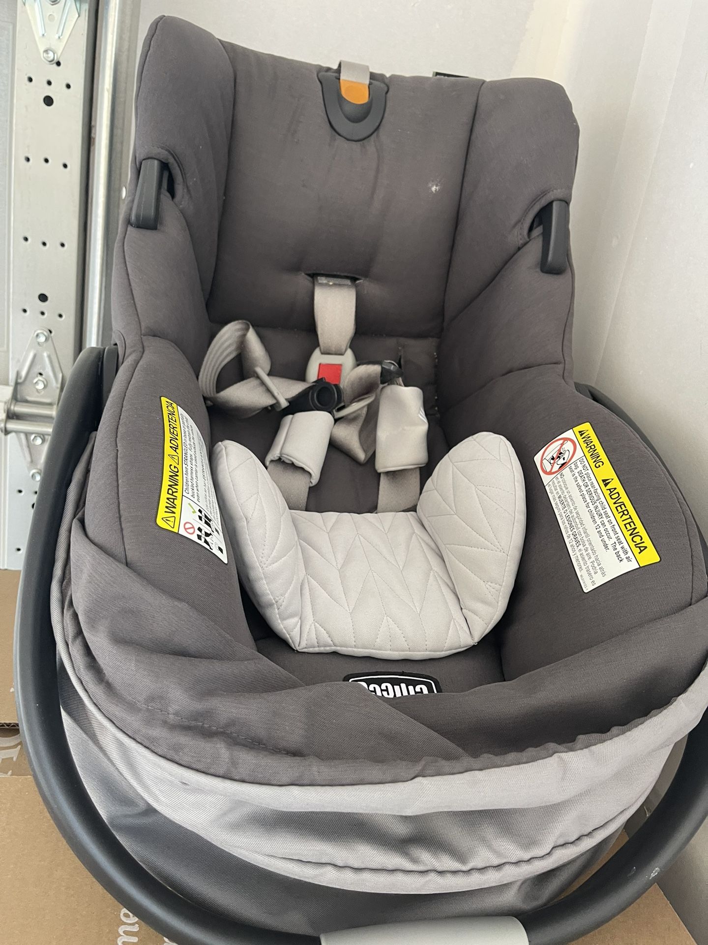 Car seat For Sale