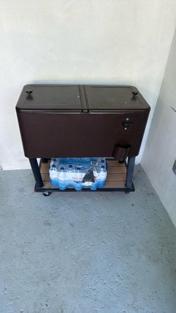 Great Condition Two Sided Cooler Like New