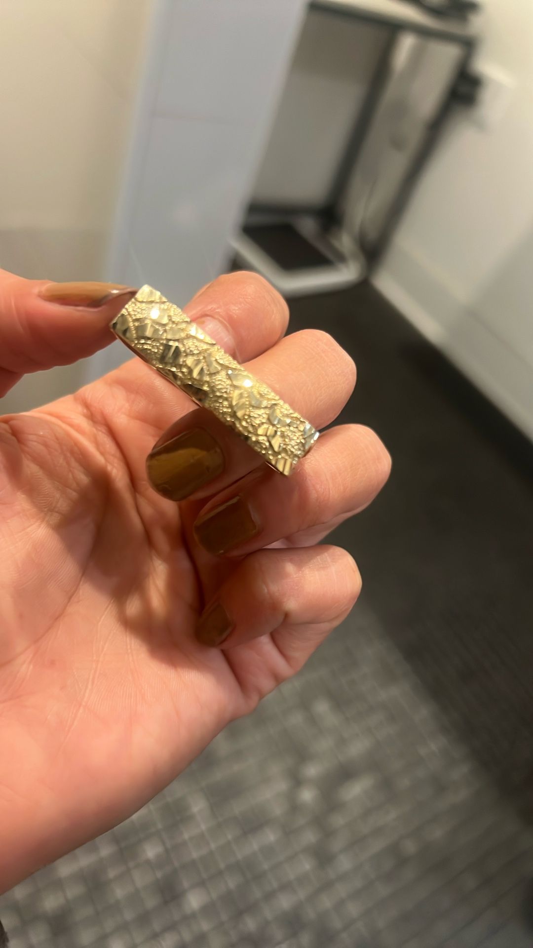 10k Double Finger Ring