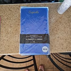 Round Table Covers Royal Blue 84" 10 Pack