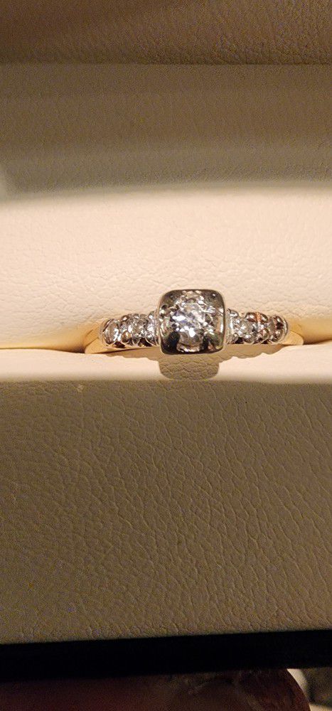 Vintage Engagement ring