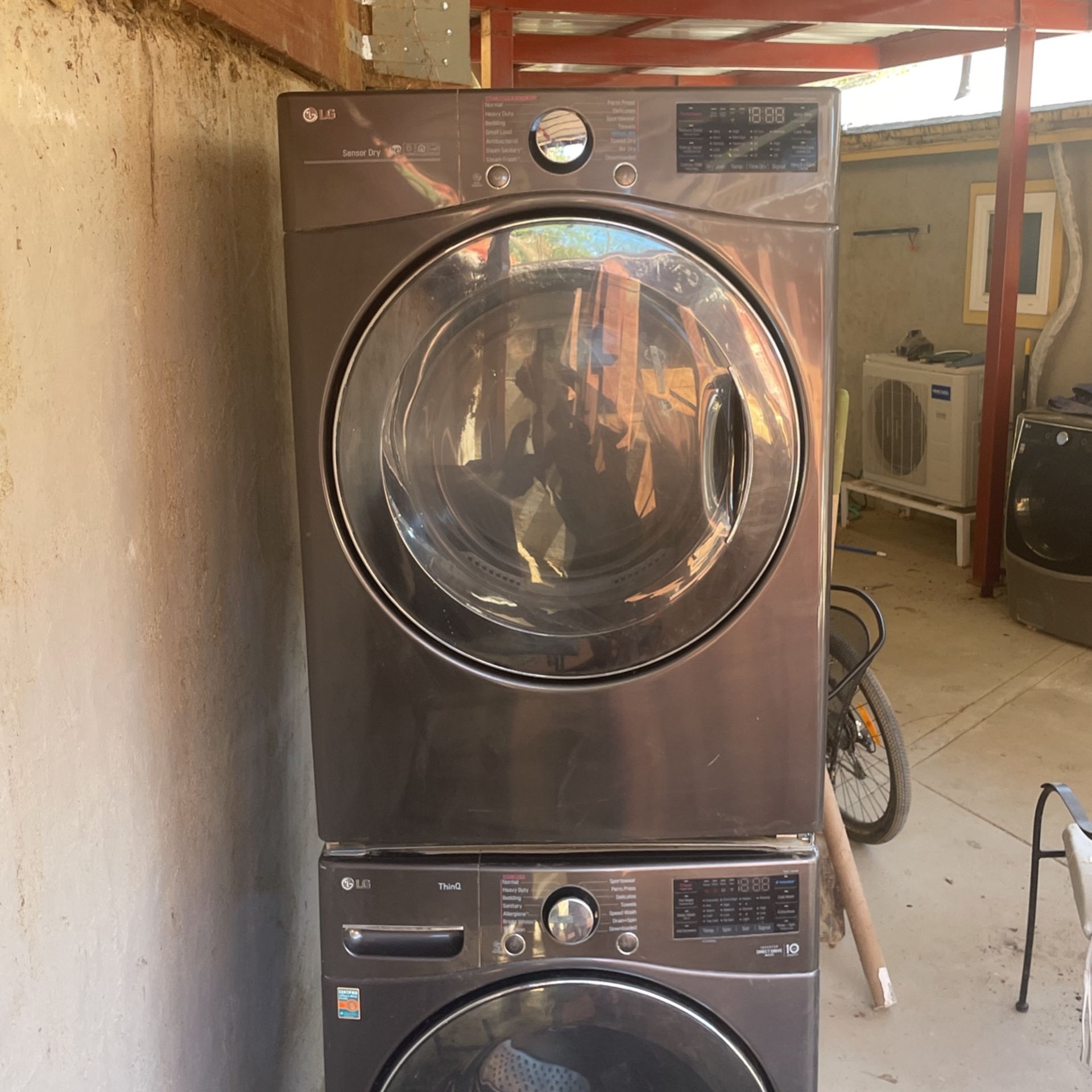 LG Washer and Dryer Set - DLEX3900B - Great Condition!