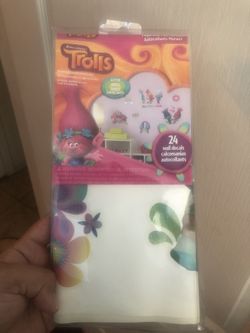 Trolls room decorations