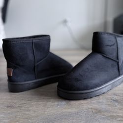 Men's uggs size 41