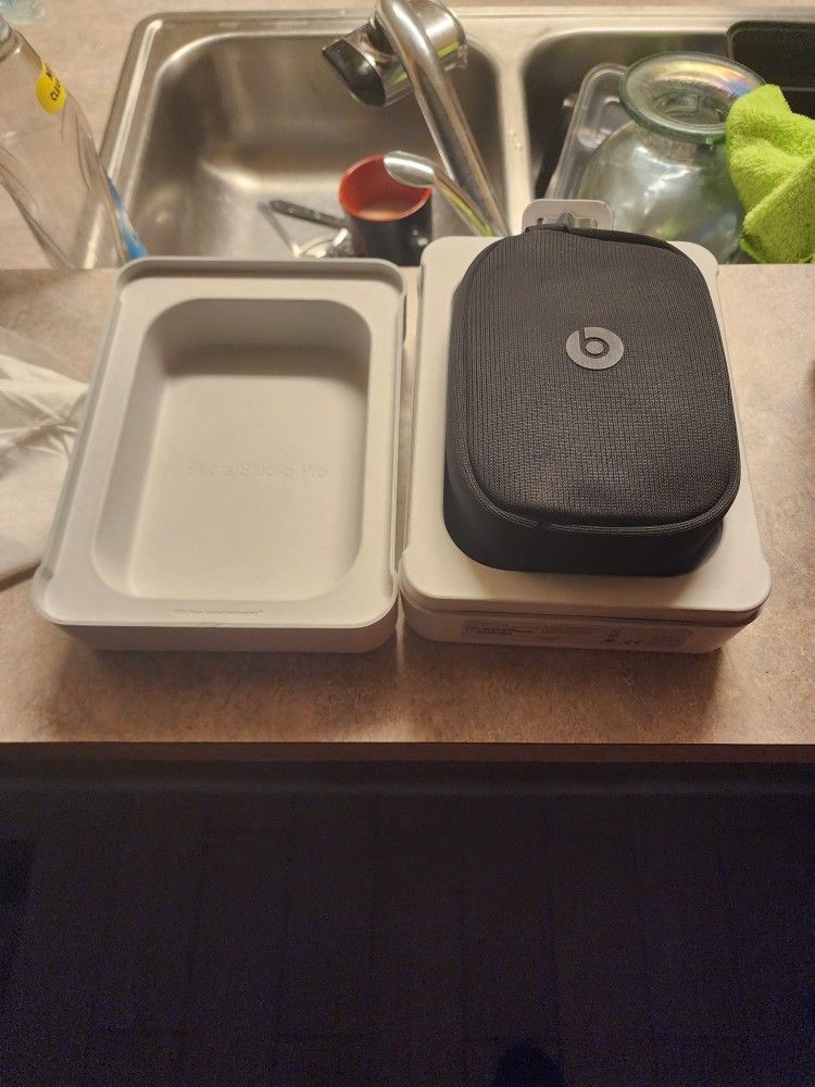 Beats Studio Pro
