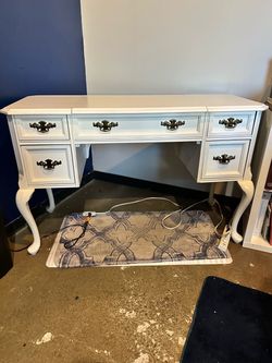 White Desk / Vanity with Lift-Up Mirror & Hidden Storage