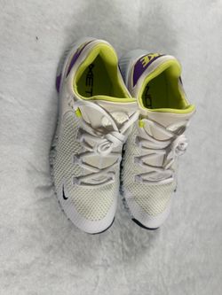 Nike sneakers new
