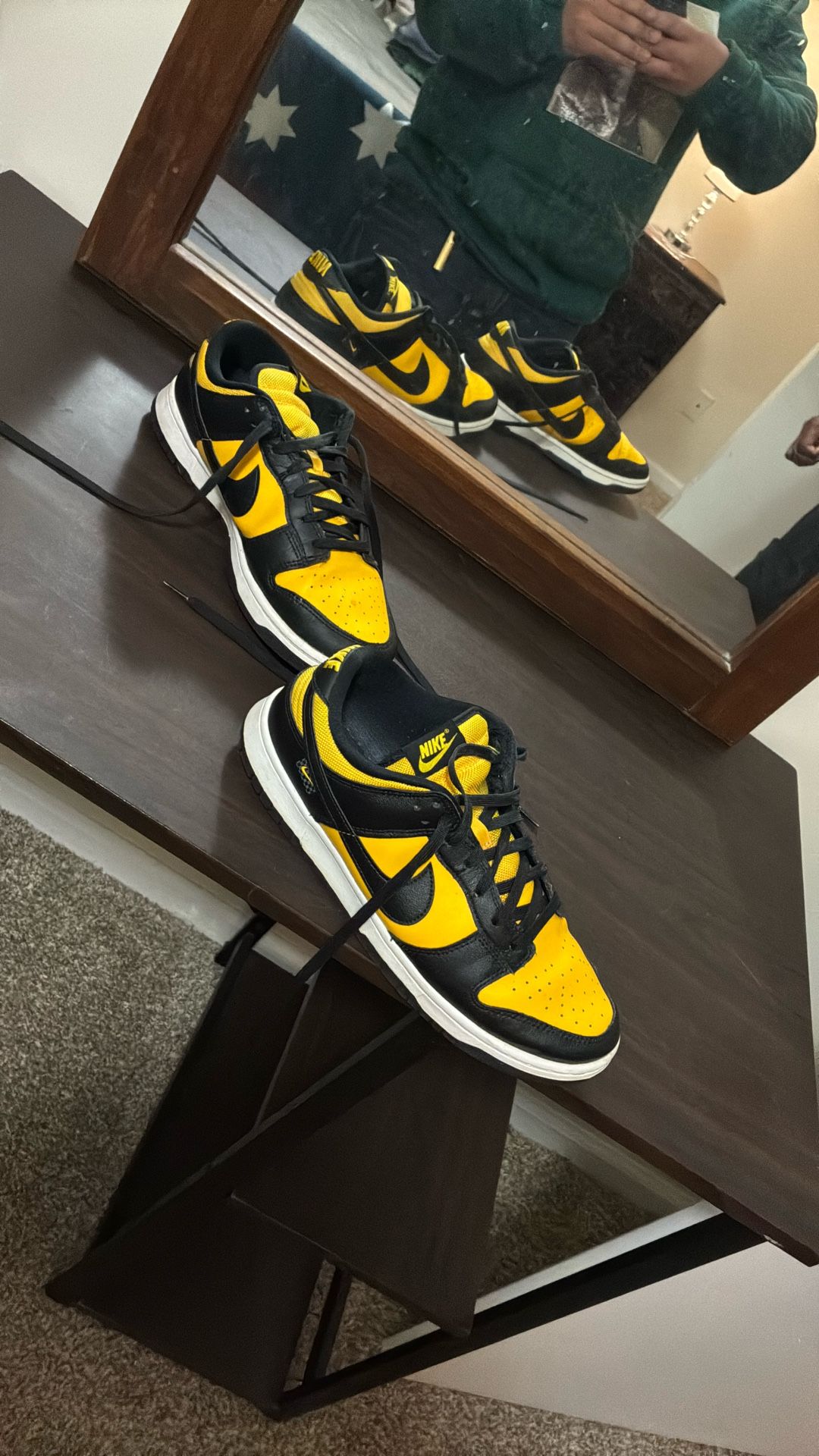 Nike Dunks, Black And Yellow Size 10