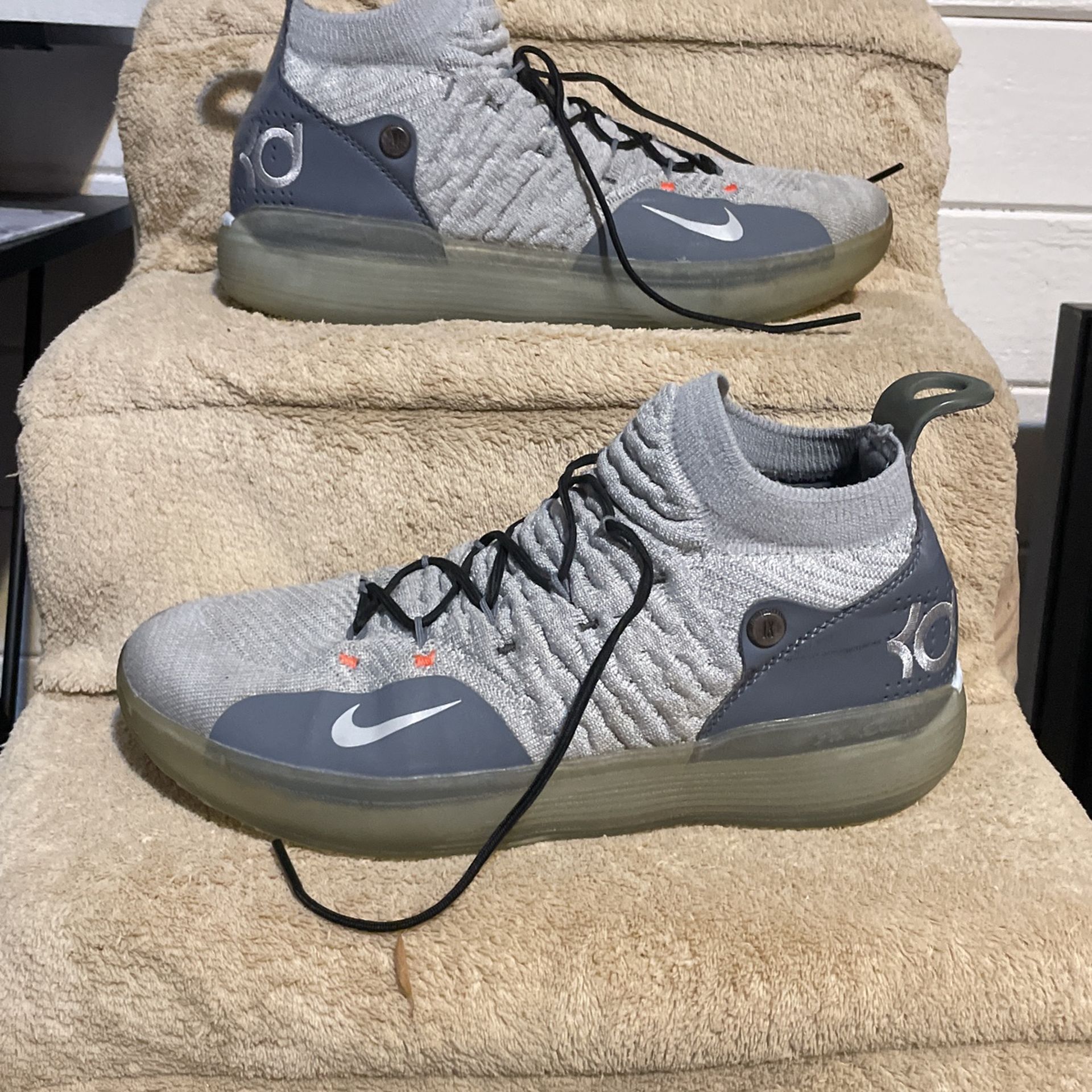 Sz 8 Men KD 11 “Cool Grey” NEGOTIABLE