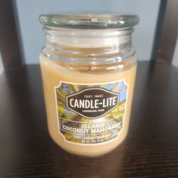 Candle-Lite Jar Candle – Used, Great Scent! 🌴