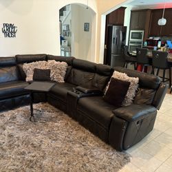 Black Sectional 2 Recliners On End 