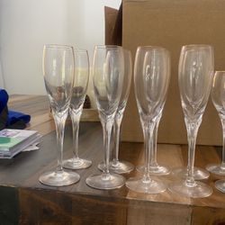 Set Of 24 Vine Glasses 