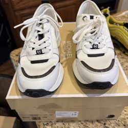 Michael Kors Flynn Trainer Sneakers Sz 7
