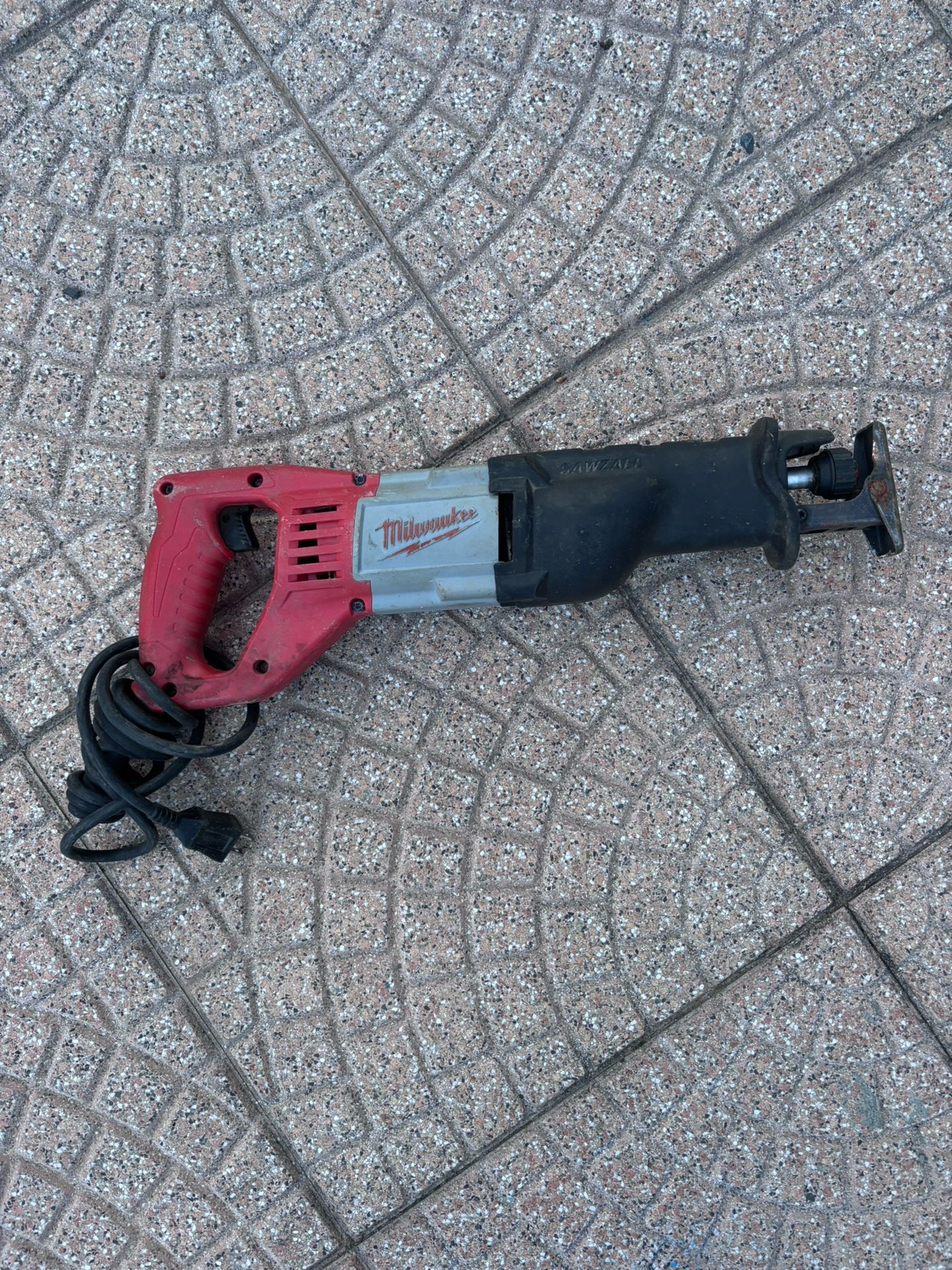Milwaukee Sawzall - Model 6519-30 - Heavy Duty
