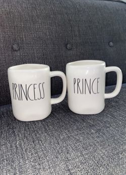Rae Dunn mug