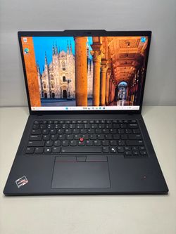 $650 OBO Lenovo ThinkPad T14 Gen 5 - Ryzen 7 PRO 8840U / Radeon 780M / 16GB DDR5 / 1TB SSD / Touchscreen / Win 11 Pro