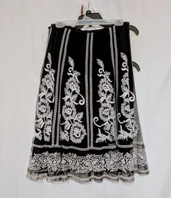 Skirt NYGARD Embroidered Black White Skirt Size 8