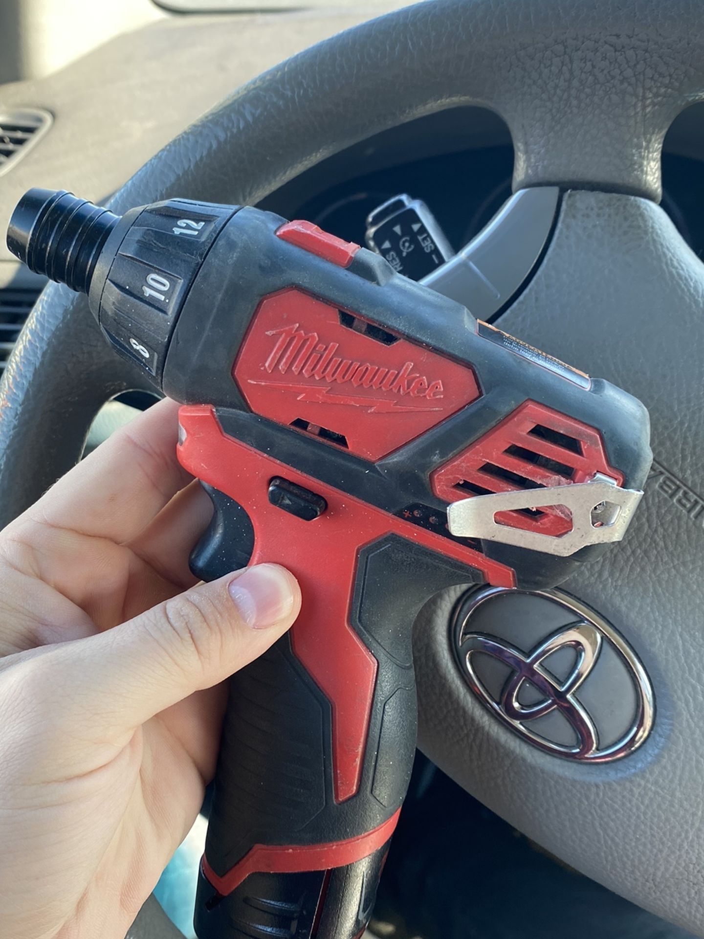 Milwaukee Screwdriver/light Drill