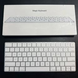 Apple Magic Keyboard - Compatible with all new devices