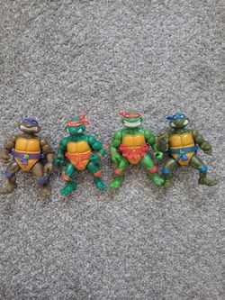 1990 TMNT Teenage Mutant Ninja Turtles Action Figures Set of 4