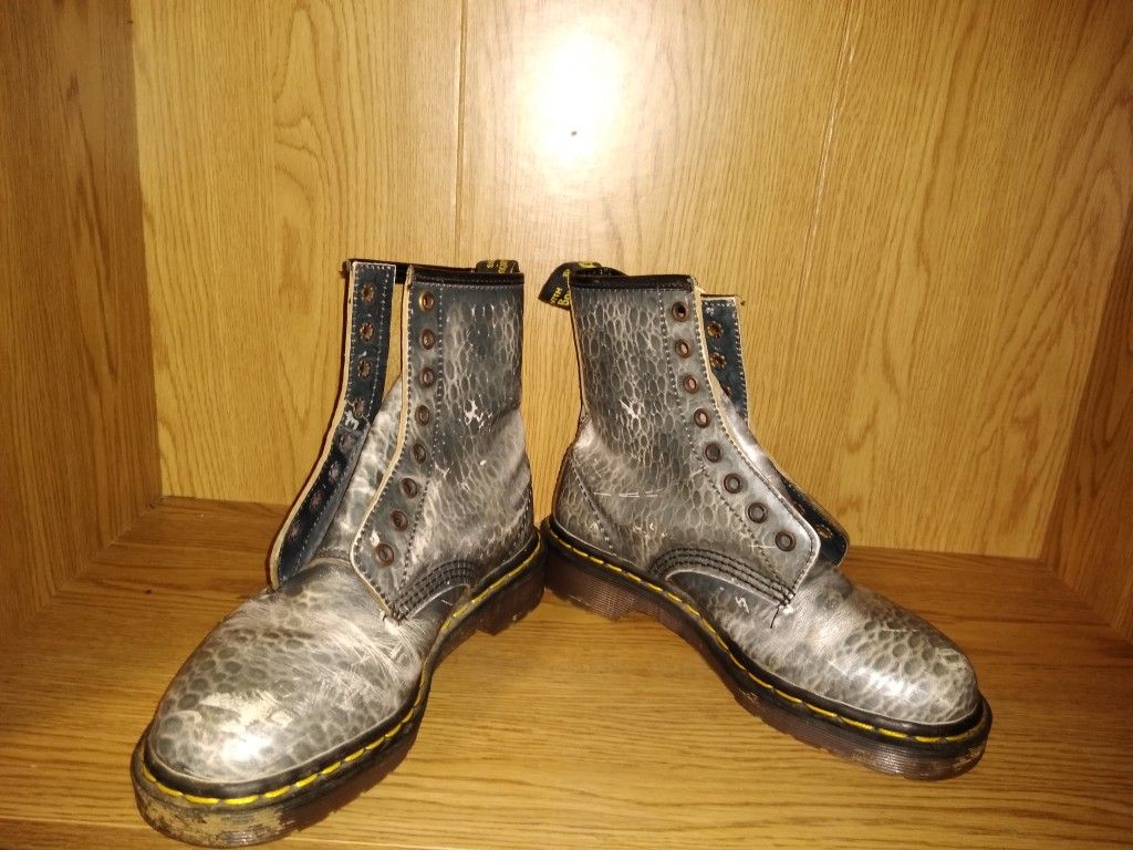 Dr. Martin's Snake skin Pattern Boots Women's size 4