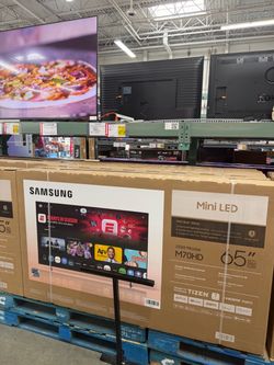 Excellent Condition 65” Samsung Smart TV — $425 OBO