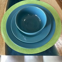 12 Piece Turquoise Dishware Set For Four People