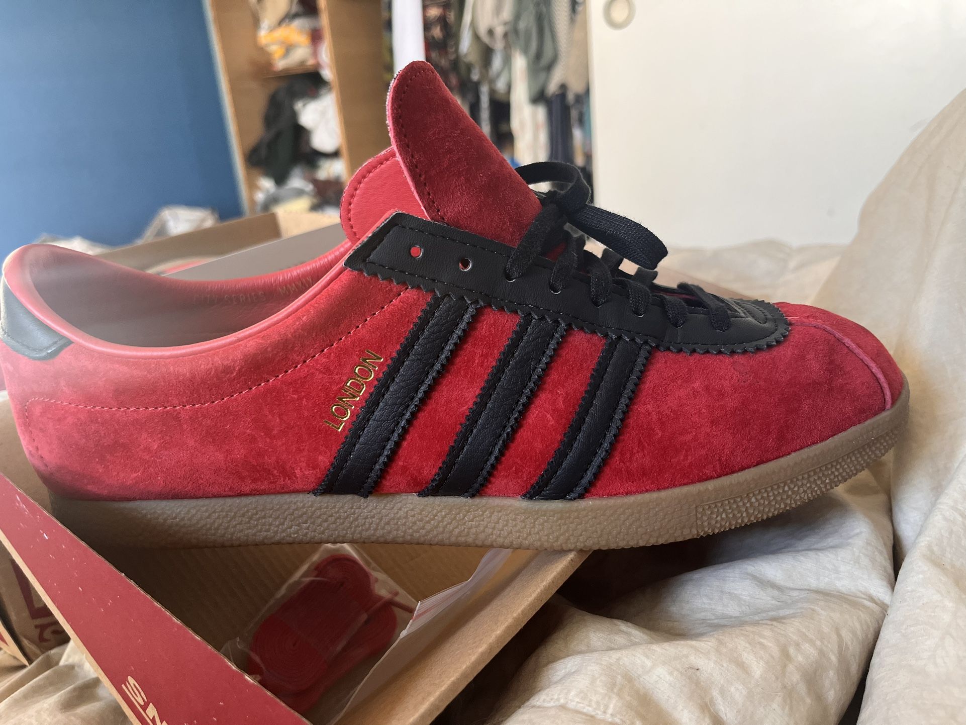 London City Series Adidas Scarlet