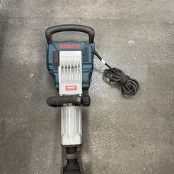 Bosch Demolition Hammer 