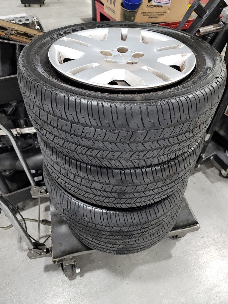 2014 Dodge Avenger Wheels And Tires. 235/55/17