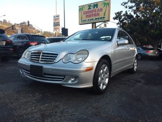 2005 Mercedes-Benz C-Class