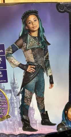 2 Boys Descendants 3 Costumes
