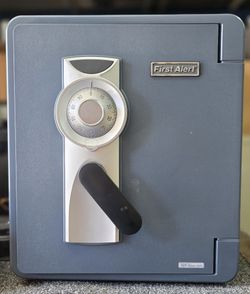 FIRST ALERT 2087F Waterproof & Fire Resistant Safe