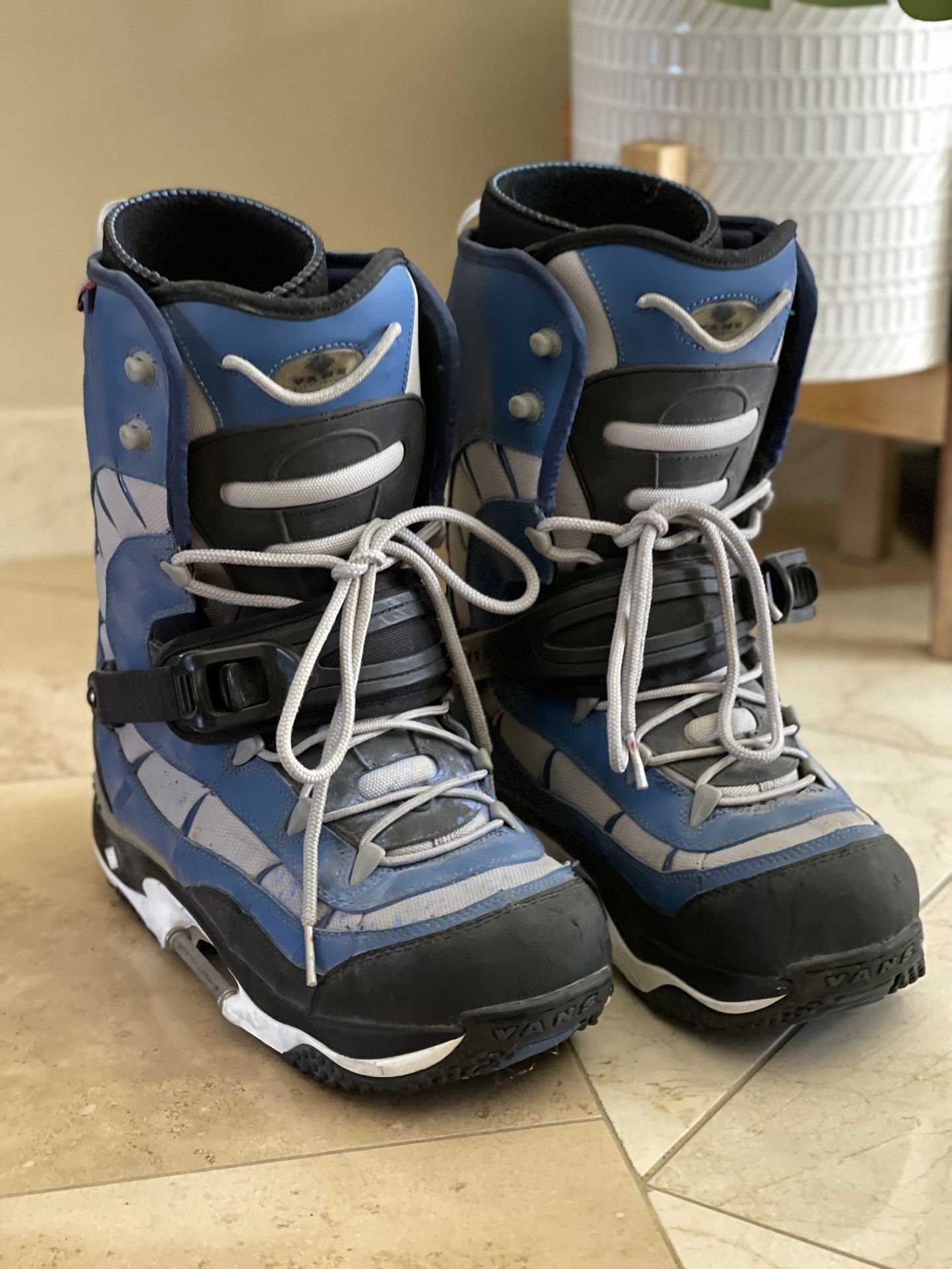 Vans Step On Snowboard Boots Size 14