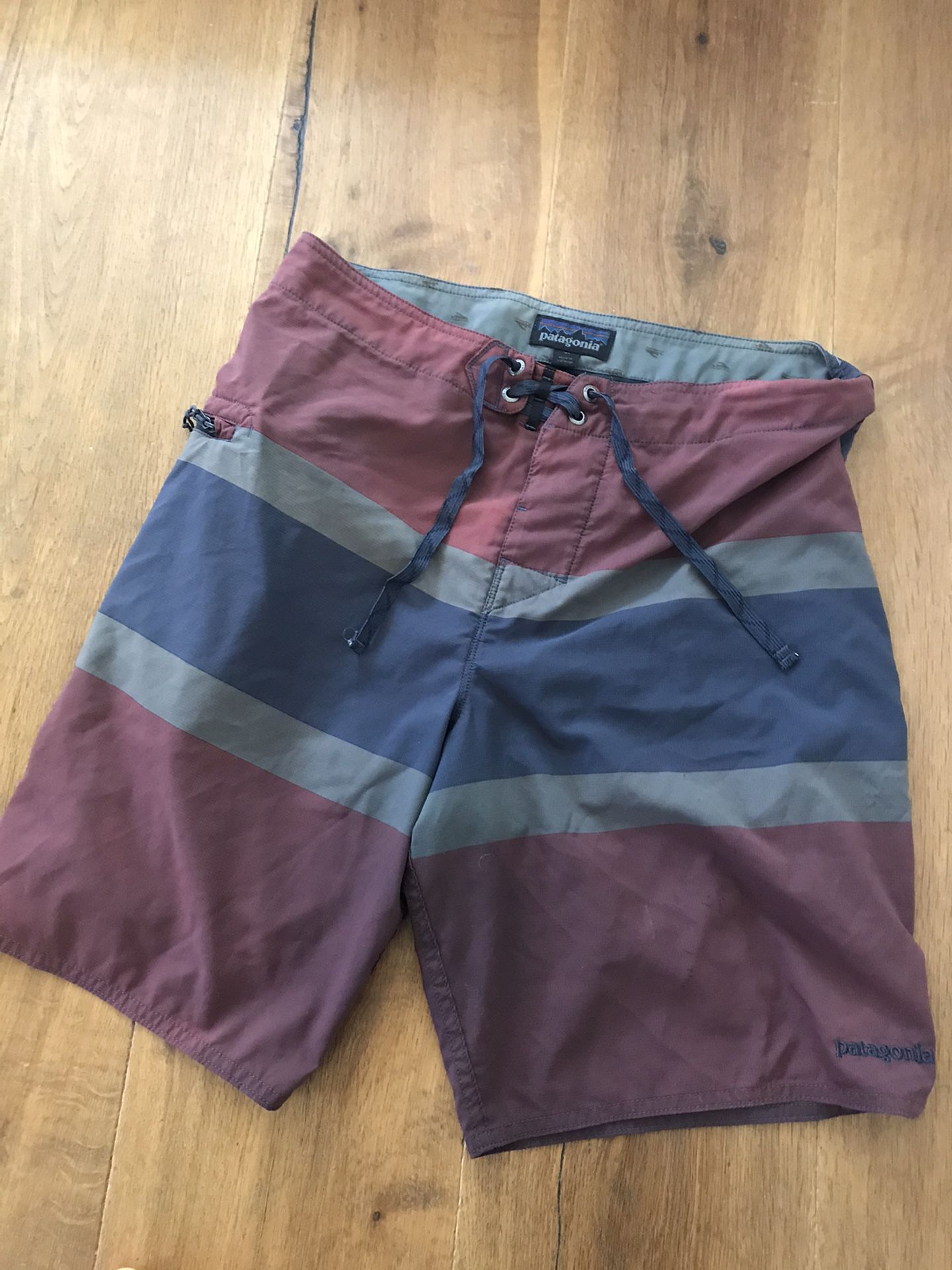 Patagonia board shorts size 31