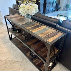 Sofa Table Great Condition 