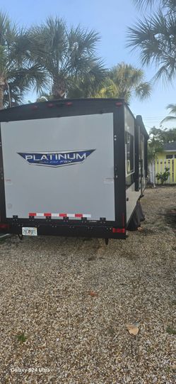 Forest River Salem FSX Platinum Travel Trailer