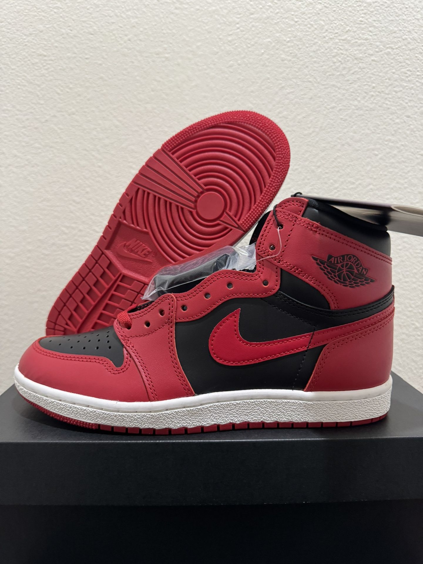 Jordan 1 Retro High 85 Varsity Red 2020 Size 8.5 Men Brand New BQ4422-600