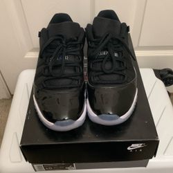 Air Jordan 11 Retro Low