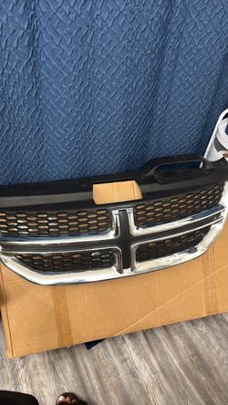 2015 Dodge Journey Front bumper Grill