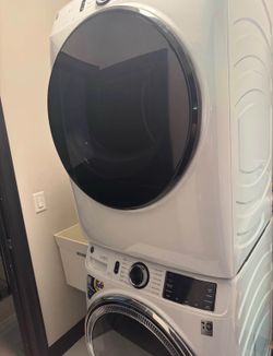 GE Washer and Dryer with Stacking kit
