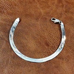 Italian Sterling Flat Chain Bracelet 7” Weighs 4.6 Grams 