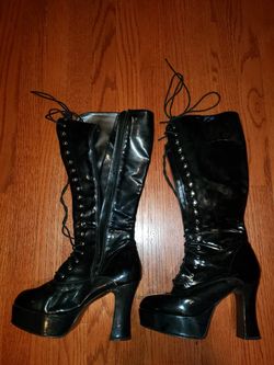 Halloween boots size 9