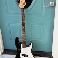 Squier P Bass 