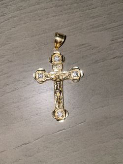 14k gold pendant